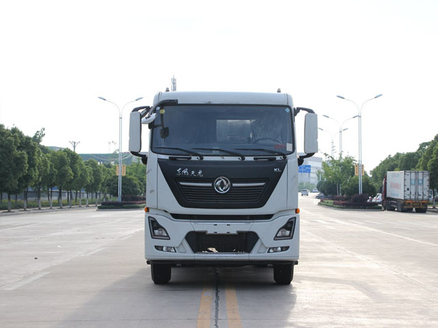 18方東風(fēng)天龍KL新款壓縮式垃圾車(chē)圖片5